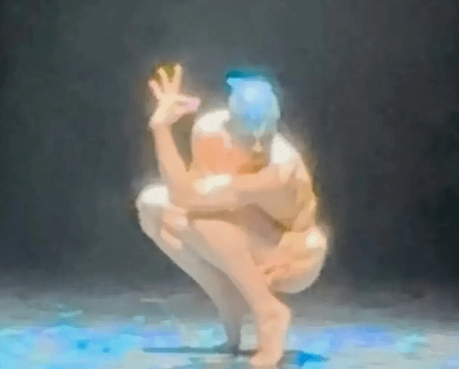 杨丽萍的“秃毛孔雀舞”，照清了多少以艺术为名的“流氓”事实？（组图） - 10