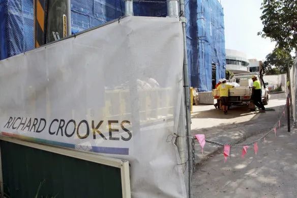 知名建筑商Richard Crookes 被传陷入困境，公司否认