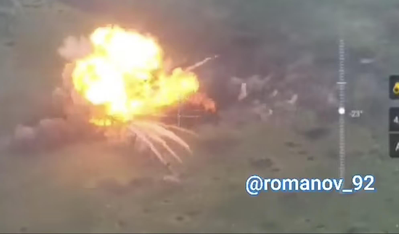 俄军出动遥控“自杀战车”！载了6吨炸药 爆炸威力惊人（图） - 1