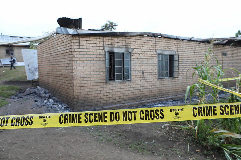 乌干达中学遇袭酿42死，疑涉案20人遭逮（图） - 1