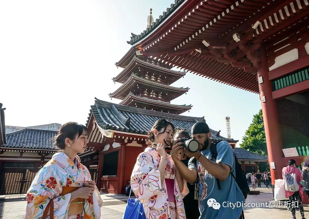 大S的神秘纹身又被提起；维州每天近1400起案件；中国男子在华人餐馆砍伤4人；澳元大涨，海外游变划算（组图） - 1