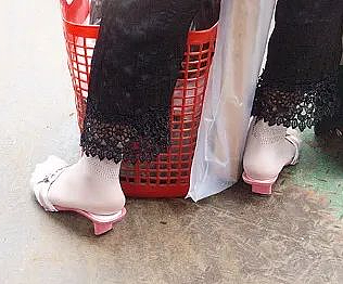 网红黑白灰防晒衣，被全中国社畜焊在身上成工服了（组图） - 10