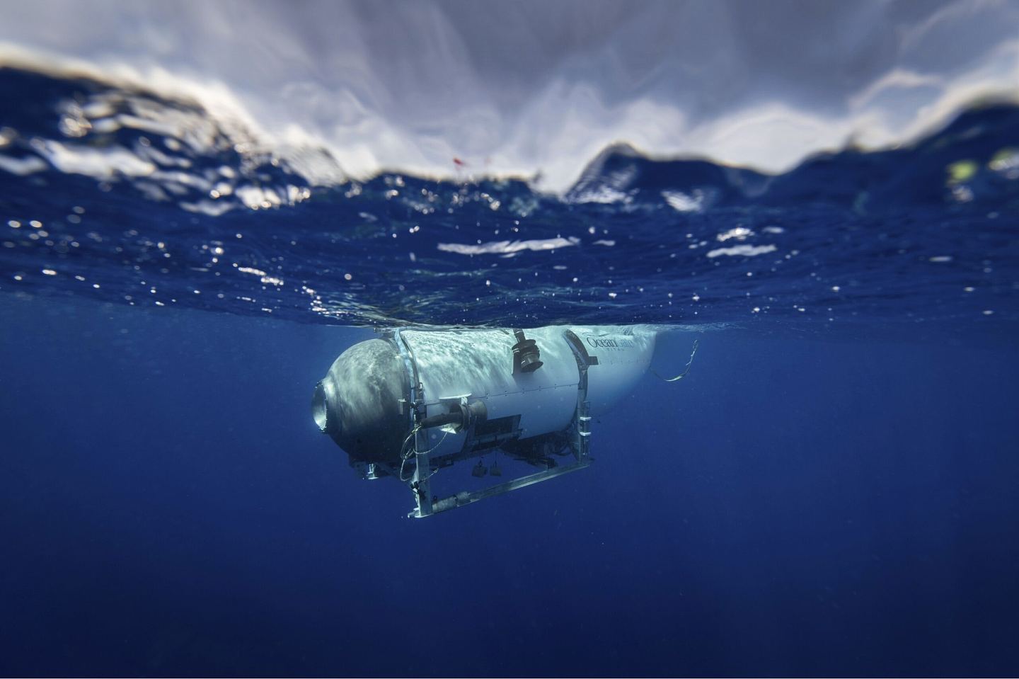 泰坦尼克号观光潜艇失踪，氧气剩余20小时，救援人员不肯定声音来源（组图） - 2