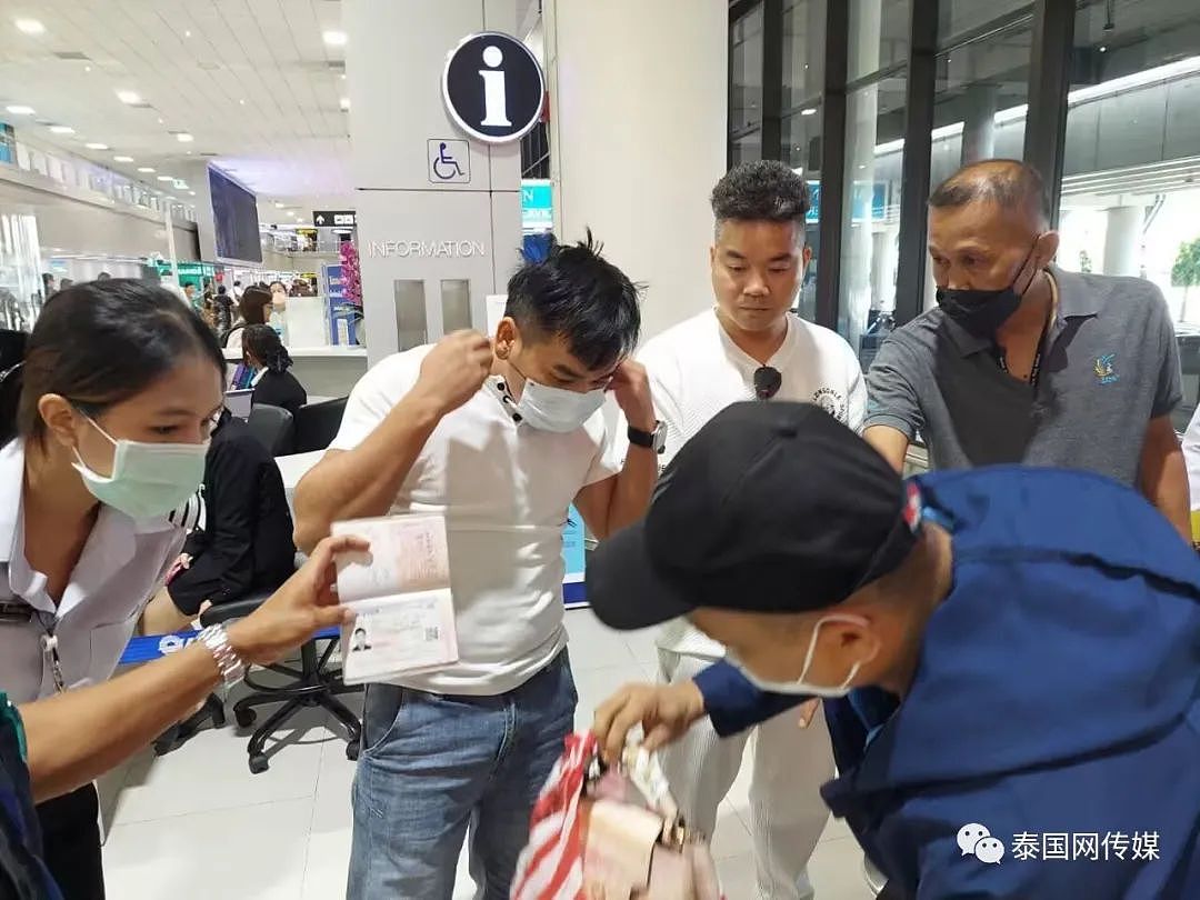 中国男子在泰国机场偷窃同胞LV包被捕！还将其身份证、信用卡等物品扔进垃圾桶（组图） - 8