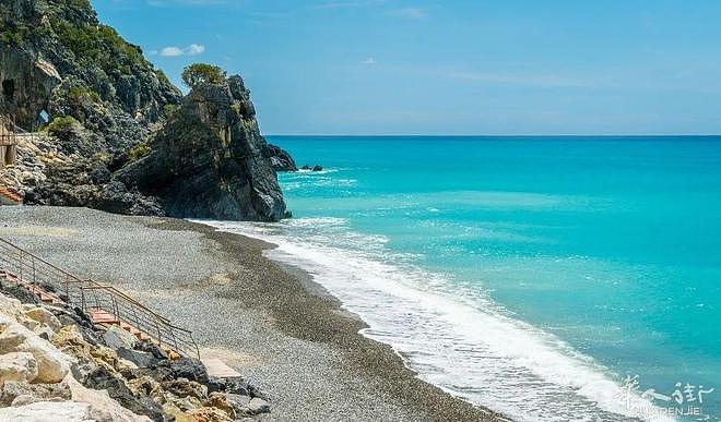 裸体爱好者的天堂！盘点意大利10大最著名的裸体海滩（组图） - 4