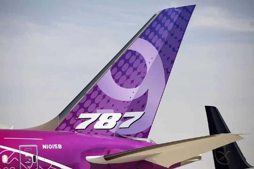 新西兰航空突发事件！有迹可循，波音787梦幻客机驾驶舱玻璃破裂之谜（组图） - 11