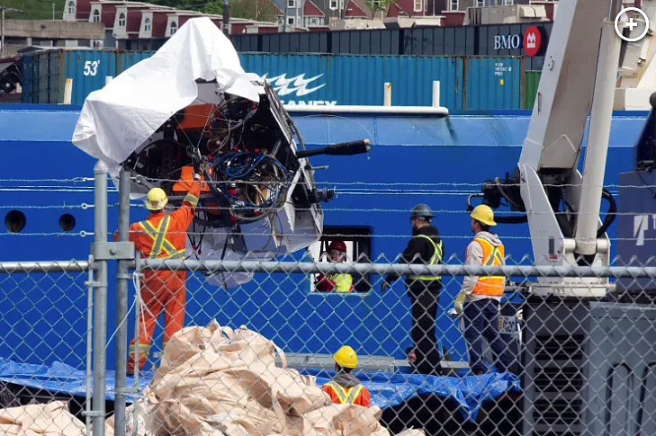 泰坦残骸发现“人体遗骸”！ 加拿大刚刚打捞上来，船体材料竟是“夺命死神”？（组图） - 3