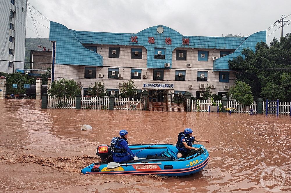 重庆万州区连续两日暴雨！水灾致15死，4人仍失踪！50户房屋倒塌（组图） - 4