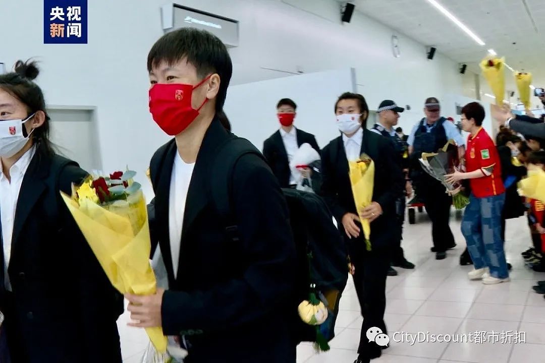 维州至中国的航班将再增加，可中国游客还来吗？中国女足抵达澳洲；捅死14岁少年的3名嫌犯被捕（组图） - 13