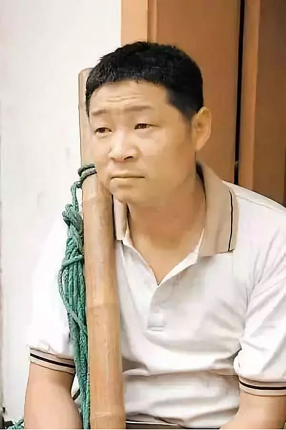 中国最牛演员：娶小15岁娇妻，当红时退圈去养鸡，如今身价上亿，人人羡慕（组图） - 4
