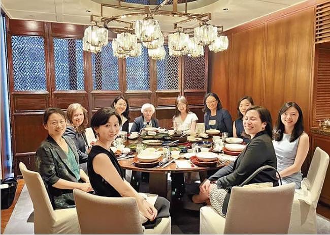 与耶伦聚餐的9名女学者遭中国网友批为“反贼”（图） - 1