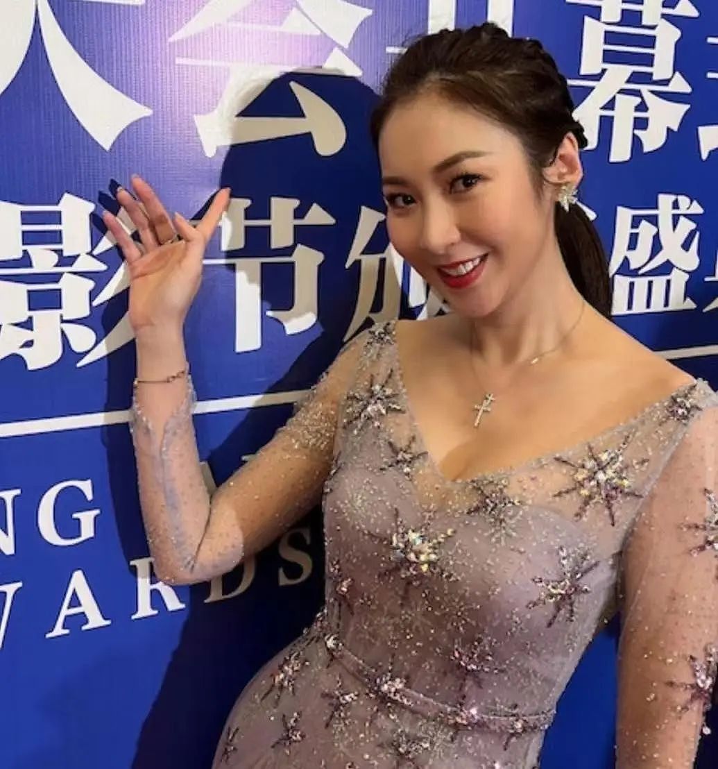 自曝隆胸13年从不后悔！TVB富二代女星因平胸耿耿于怀，今自信爱晒身材（组图） - 15