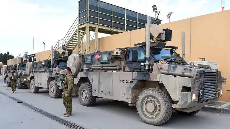 支援前线！澳总理宣布再援乌30辆“野外征服者”装甲车（图） - 1