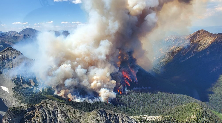 特鲁多哀悼！ 加拿大山火狂烧，19岁消防员殉职，“热穹顶“再袭北美（组图） - 21