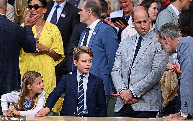 8岁夏洛特公主首现温网赛场，大方跟西班牙国王聊天，比哥哥抢眼（组图） - 6