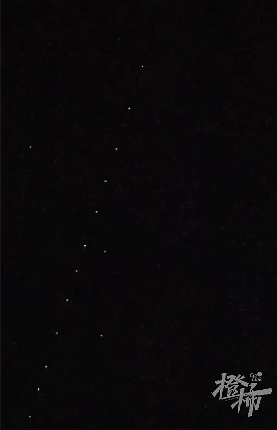 杭州上空发现“不明飞行物”，“22星连珠”！专家确认：应是马斯克的星链（组图） - 3