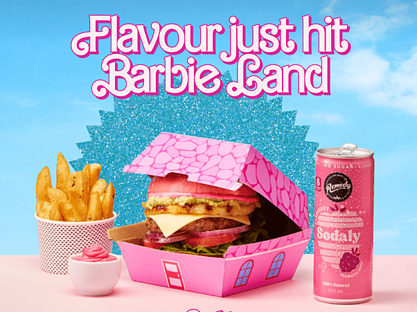 融化了，澳洲快餐巨头推出芭比粉限定汉堡，粉粉酱料超吸睛，快来打卡！（组图） - 2