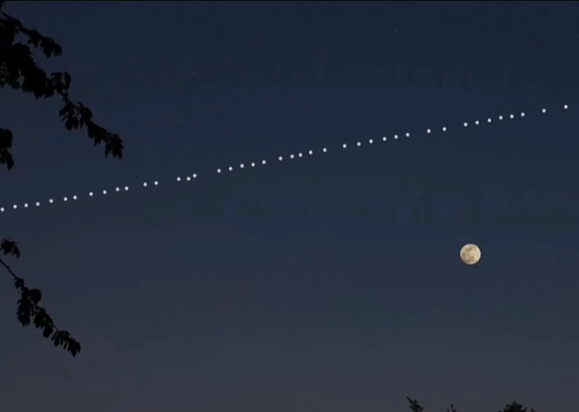 杭州上空发现“不明飞行物”，“22星连珠”！专家确认：应是马斯克的星链（组图） - 4