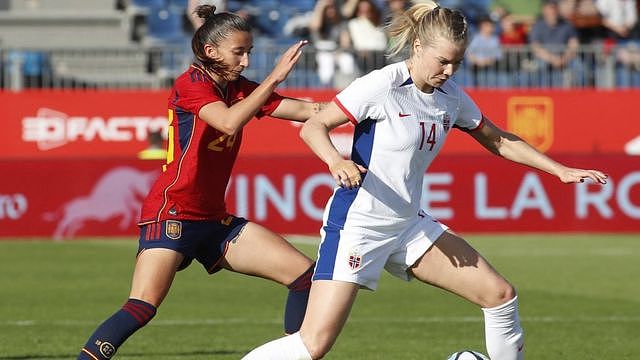 2023女足世界杯：中国队首战失利，0-1不敌丹麦，第89分钟遭绝杀（视频/组图） - 40