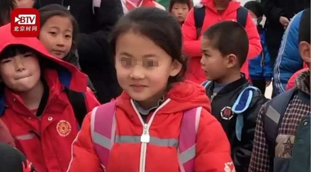 7岁女孩因一张笑脸走红，父母拒绝了100万的签约，2年后成这样...（组图） - 4