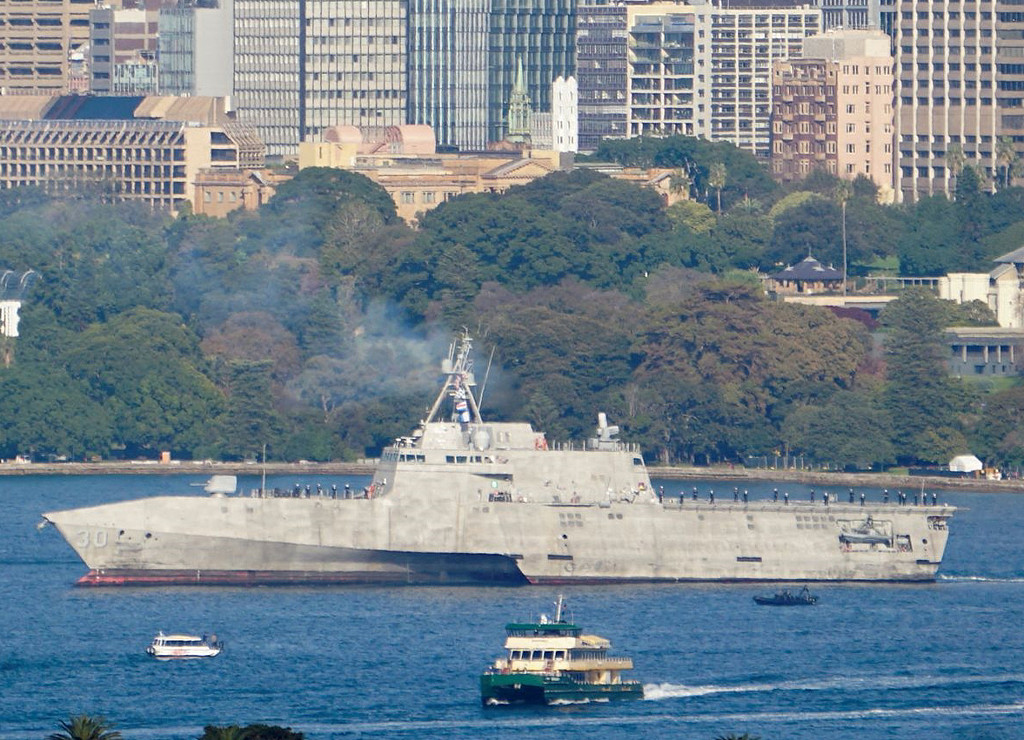 澳洲等13国军演登场！美滨海战舰首次在澳服役，对中传达捍卫民主价值（视频/组图） - 1
