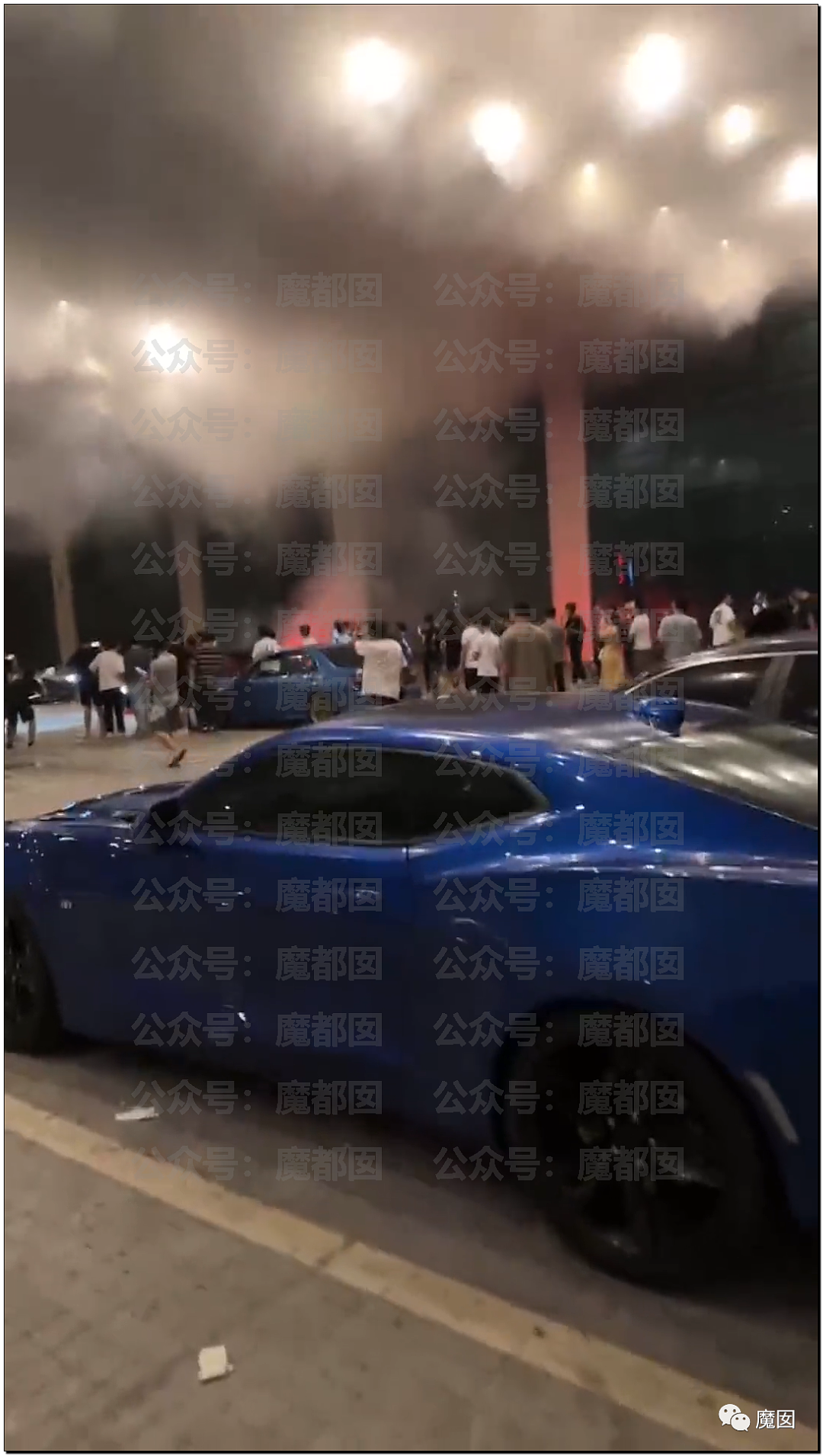 怒！炸街烧胎、撞车撞人、挑衅警察…这就是中国改装车文化？（组图） - 8