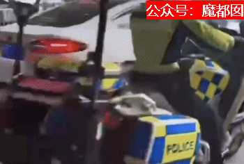 怒！炸街烧胎、撞车撞人、挑衅警察…这就是中国改装车文化？（组图） - 44