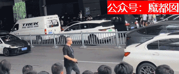 怒！炸街烧胎、撞车撞人、挑衅警察…这就是中国改装车文化？（组图） - 47