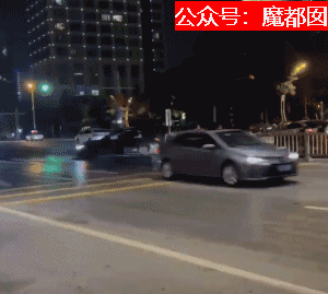 怒！炸街烧胎、撞车撞人、挑衅警察…这就是中国改装车文化？（组图） - 13
