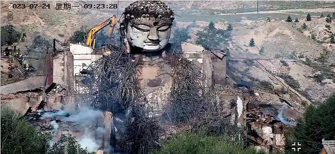 甘肃山丹大佛寺发生火灾，目前明火已扑灭（视频/组图） - 5