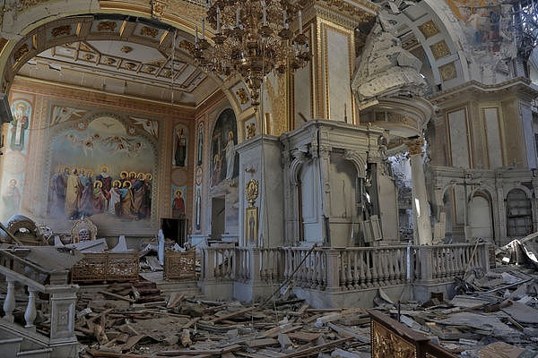 俄军再轰敖德萨！乌克兰东正教“圣地教堂”被毁，至少1死19伤（视频/组图） - 3