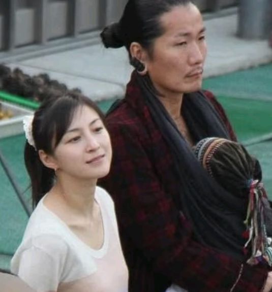 广末凉子宣布离婚，出轨后仍获3个子女抚养权，男方未表态惹同情（组图） - 5