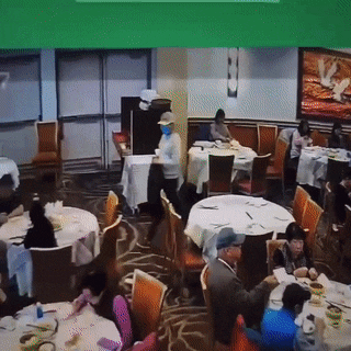 只需15秒！华人女子在餐厅遭遇闪电式抢劫，根本反应不过来（组图） - 9