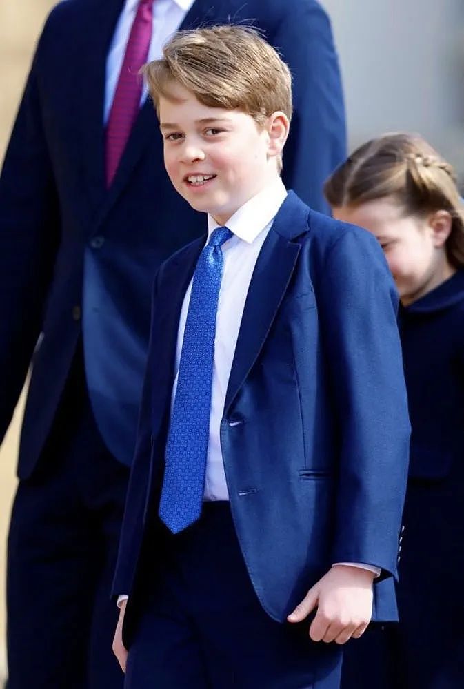 “英国国宝“10岁啦！ 西装皮鞋尽显端庄，英媒： 他知道自己是未来国王（组图） - 60