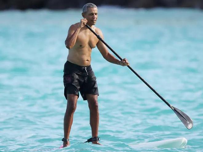 奥巴马庄园外池塘现男尸，45岁私人厨师划桨溺水，前总统发文哀悼（组图） - 2
