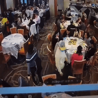只需15秒！华人女子在餐厅遭遇闪电式抢劫，根本反应不过来（组图） - 7