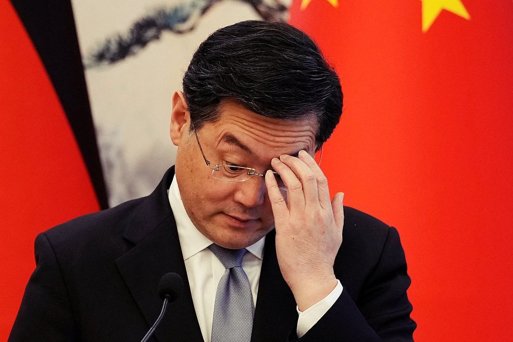 秦刚消失之谜：“与狼共舞”的中国外交部长，为何失踪？（组图） - 1