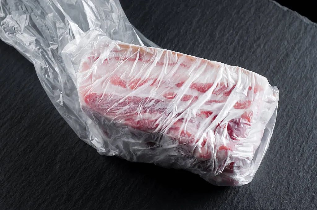 超市“塑料袋”装肉冷冻，可能吃进有害物质（组图） - 3