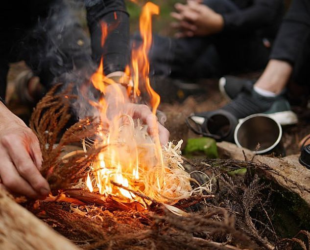 网上自学野外求生，女子带儿子进山，一年后只剩白骨…（组图） - 4