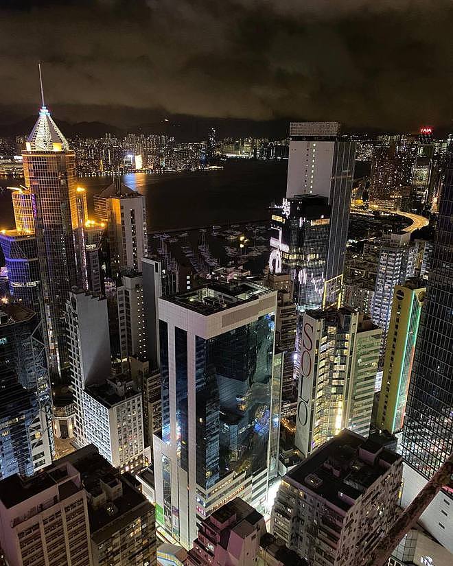 爬过全球高楼！法国极限运动家非法闯入香港豪宅，从68层摔下，死前拍窗求救（视频/组图） - 6
