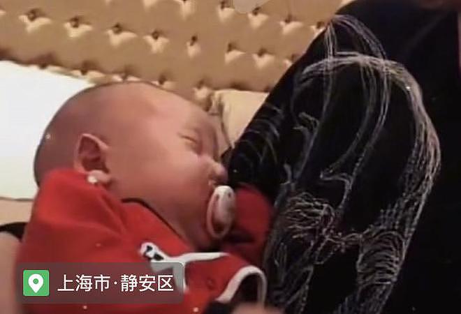 35岁王思聪当爹了？手抱小婴儿画面曝光，发文者称他是好爸爸（组图） - 4