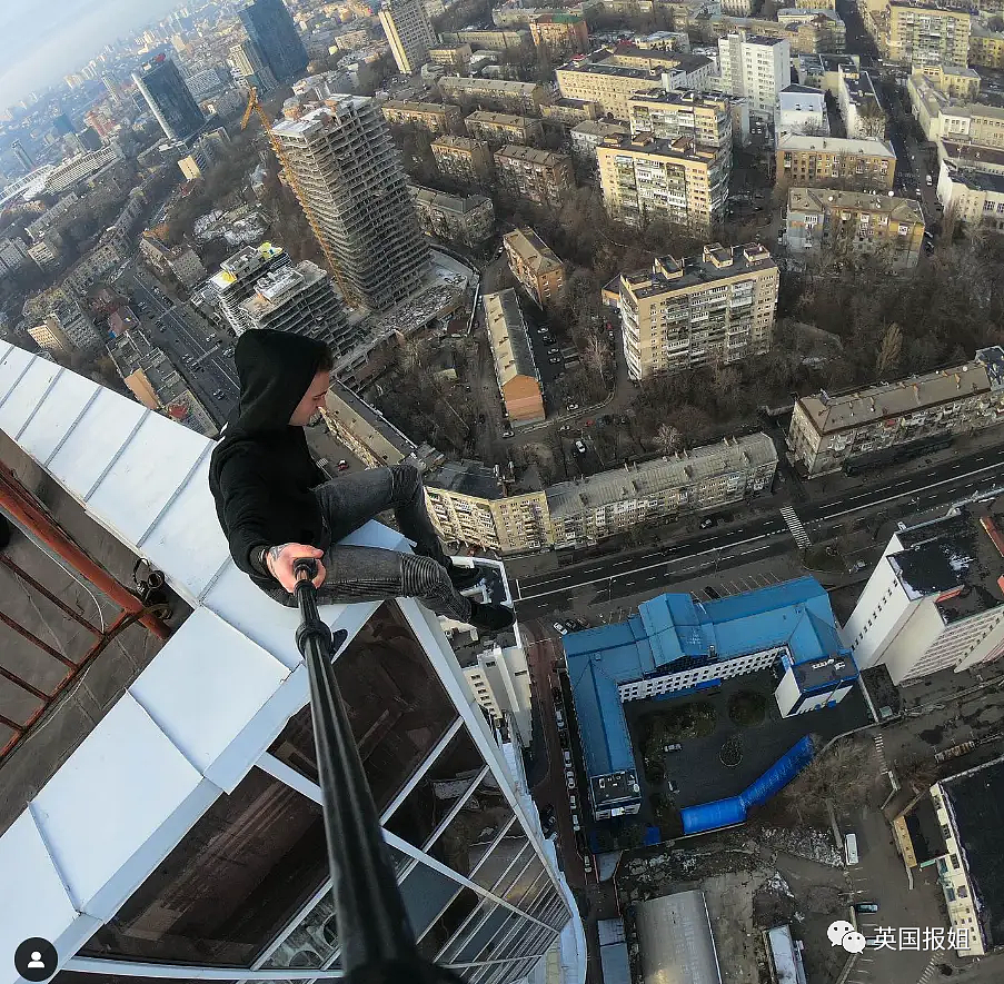 法国30岁网红爬香港68楼天台坠亡！他以极限攀爬高楼闻名，曾疯狂敲打68楼窗户求救（视频/组图） - 36