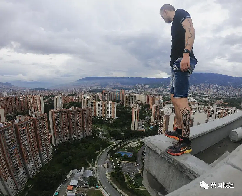 法国30岁网红爬香港68楼天台坠亡！他以极限攀爬高楼闻名，曾疯狂敲打68楼窗户求救（视频/组图） - 8
