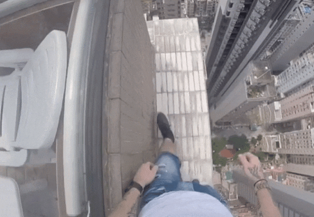 法国30岁网红爬香港68楼天台坠亡！他以极限攀爬高楼闻名，曾疯狂敲打68楼窗户求救（视频/组图） - 15