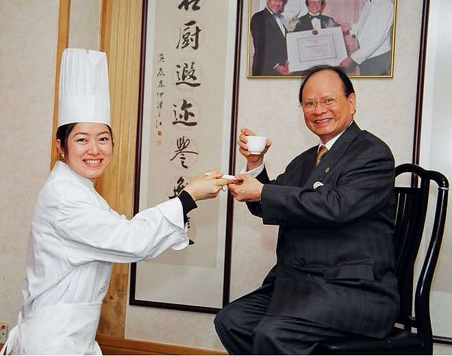 90岁香港知名富豪去世，生前是粤菜名厨，曾收钟楚红做徒弟（组图） - 6