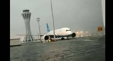 斥资110亿美元！北京“新国门”大兴国际机场淹水，客机险受损（组图） - 1