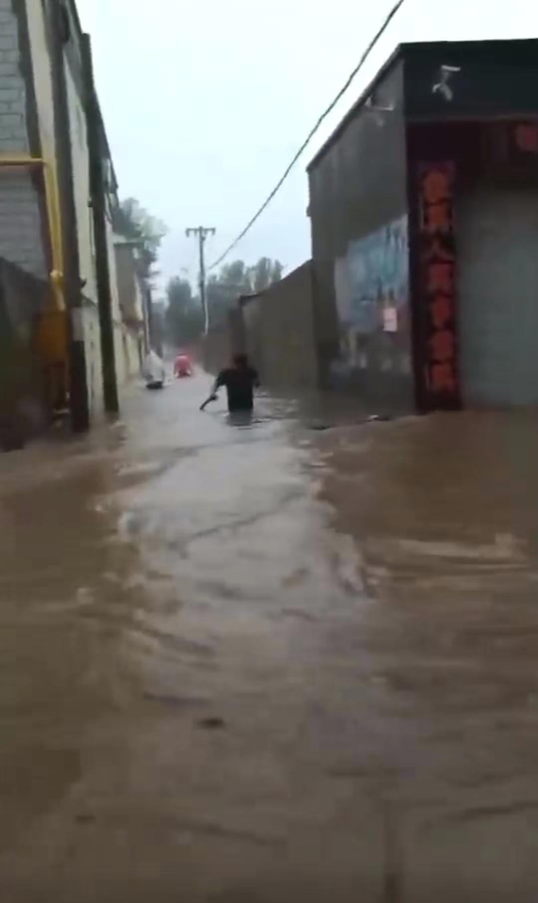 涿州洪水亲历者：村子淹成了“海“，仍有亲人没出来（组图） - 2
