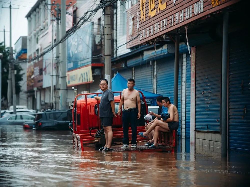被洪水包围的涿州：很多老人“宁死也不走，觉得水不会太大”（组图） - 25