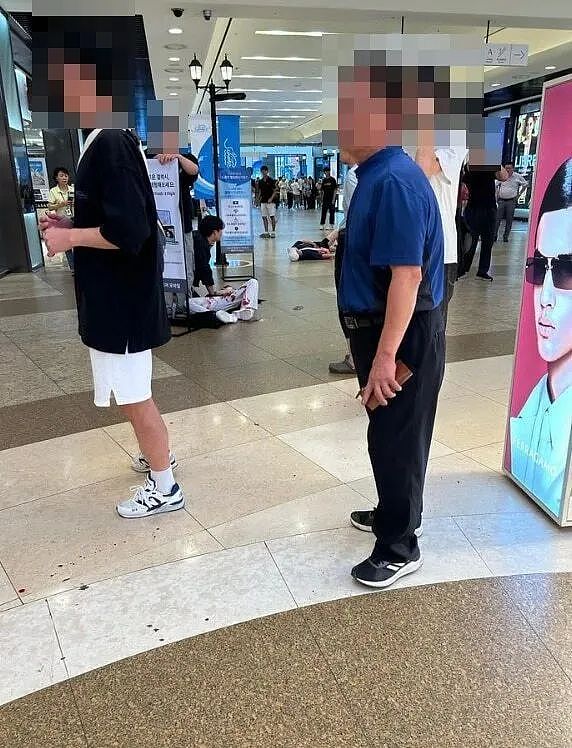 14死伤！韩国购物中心爆发袭击！嫌犯驾车撞人后掏刀狂捅（组图） - 9