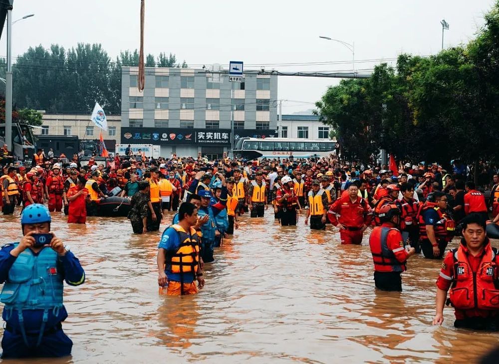 被洪水包围的涿州：很多老人“宁死也不走，觉得水不会太大”（组图） - 3